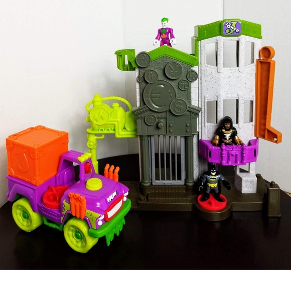 imaginext crime alley
